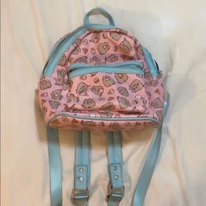 ADORABLE PUSHEEN MINI BACKPACK